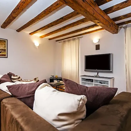 Apartment Marconi Rovinj Exterior photo